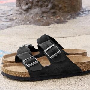 Birkenstock Arizona Suede Leather Black Soft Footbed Sandal in 4-4.5